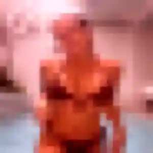 Maya (19 ans) à Argenteuil propose une rencontre rapidement