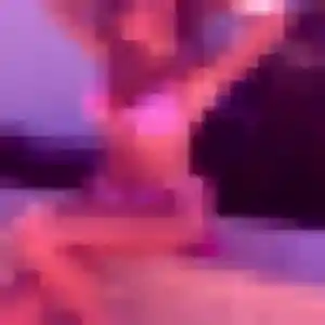 Olga, 19 ans, connectée à Champagne-sur-Oise pour une rencontre coquine