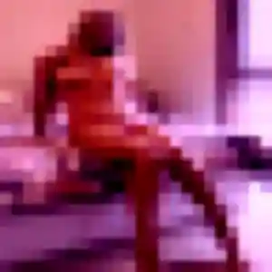 Sexy Cyrielle, 24 ans à Crosne - la contacter