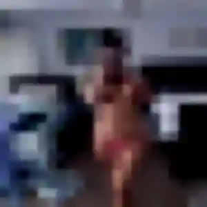 Photo privée de Rachida, 31 ans à Étiolles - plan discret