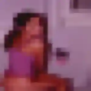 Découvre Karine, 24 ans à Hergnies en privé