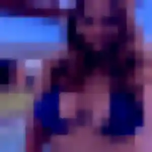 Charmante Leontine, 21 ans à La Rochette - voir sa photo