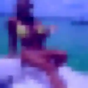 Paloma, 20 ans, dispo pour rencontre cougar à Les Clayes-sous-Bois
