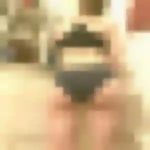 Zelda, 20 ans, en ligne à Mandres-les-Roses pour un rencontre cougar