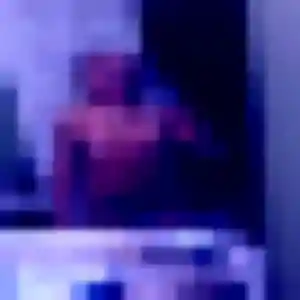 Agnes de Neuilly-sur-Seine, 21 ans - rencontre cougar sans prise de tête