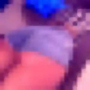 Adeline, 37 ans, connectée à Pringy pour une rencontre coquine