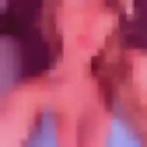 Marie-Ange (24 ans) à Puiseux-en-France propose un rencontre cougar ce soir