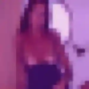 Photo sexy de Isabelle, 20 ans à Villeneuve-Saint-Georges - plan discret